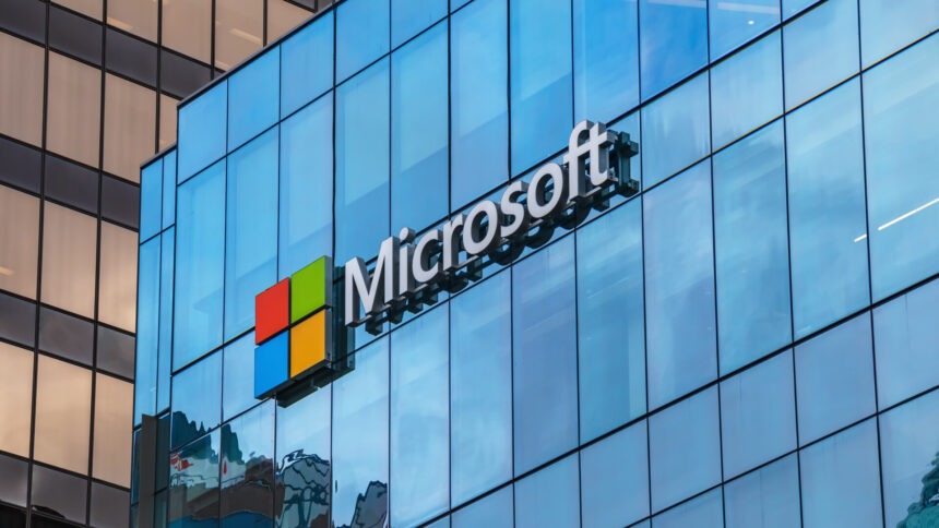 img Lumea răsuflă uşurată şi începe să depăşească haosul generat de pana informatică de la Microsoft