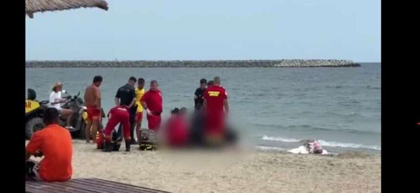 Tragedie pe litoralul romanesc: Un barbat s-a inecat in Constanța, salvamarii au reușit să salveze alte 9 persoane