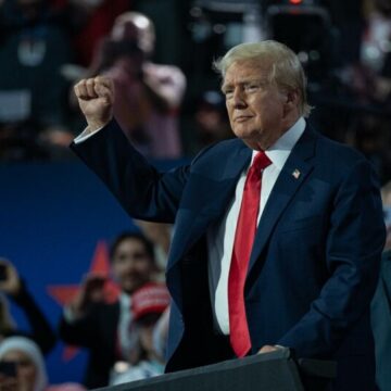 img Donald Trump revine la tacticile de campanie: atacuri la adresa lui Joe Biden și Kamala Harris