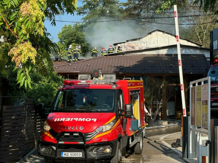 img Incendiu la acoperişul unui restaurant din sectorul 1 al Capitalei