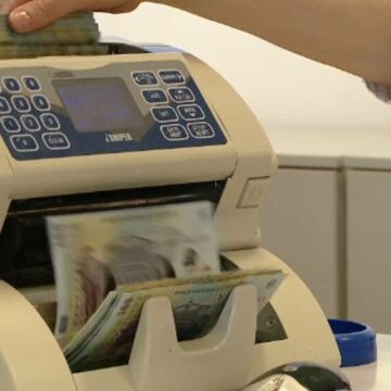 img Planul pentru reducerea deficitului bugetar, amânat pentru luna octombrie