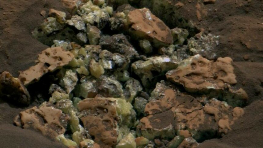 img Descoperirea neașteptată făcută de roverul Curiosity pe Marte