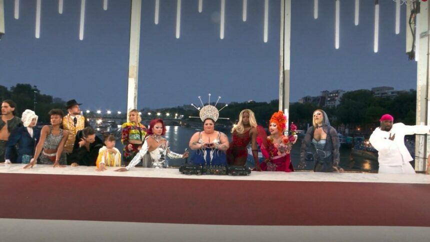 img Scena scandaloasă de la JO „inspirată” din „Cina cea de Taină”, catalogată drept o batjocură la adresa creștinismului