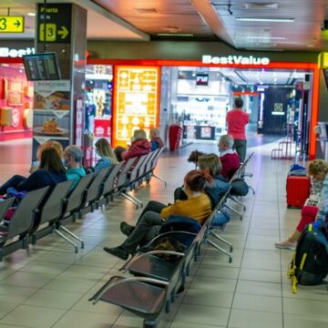 img Nereguli descoperite de ANPC la magazinele de pe Aeroportul Otopeni