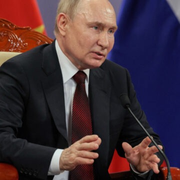 Vladimir Putin dublează suma pentru militarii care se înrolează în armată