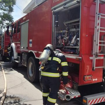 img Incendiu la etajul 10 al unui bloc de locuinţe din Timişoara