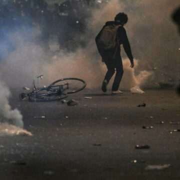 img-383 Atac cu cocktail Molotov în Franța, după alegerile legislative