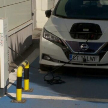 De ce s-au prăbușit vânzările mașinilor electrice și ce autoturisme sunt la mare căutare acum în România