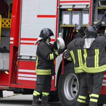 Incendiu violent la o fermă din Cluj. Peste 600 de animale au ars de vii