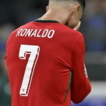 img-54 Cristiano Ronaldo a ratat un penalti la meciul Portugaliei cu Slovenia şi a izbucnit în plâns