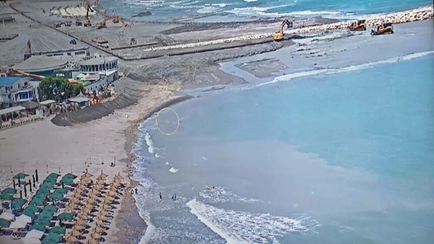 img-553 Pericolul ascuns de pe litoralul românesc: tânărul care a dispărut în valuri la Neptun