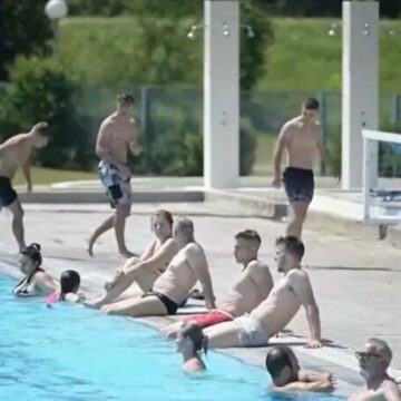 img-742 Piscinele publice din Zagreb oferă acces gratuit în zilele caniculare