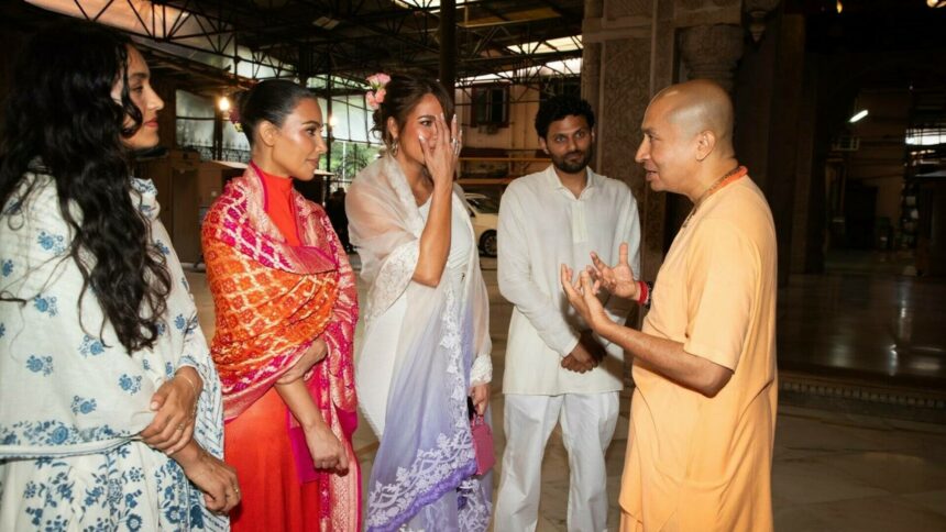 img-806 Surorile Kardashian, răvășitoare la celebra nuntă din Mumbai