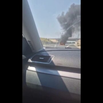 img-840 Canicula în România: Oameni afectați de căldură, spitale fără curent și mașini care iau foc