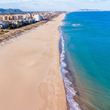 img-858 Deversare de petrol la Valencia: Trei plaje închise la Marea Mediterană