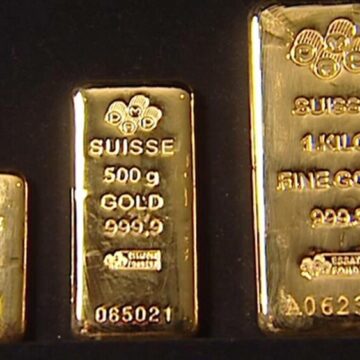 img Cotația aurului a atins un nou record. Economiile lumii vor să-și protejeze rezervele pe fondul slăbirii dolarului