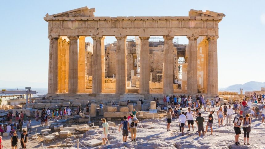 img Grecia închide Acropole din cauza caniculei