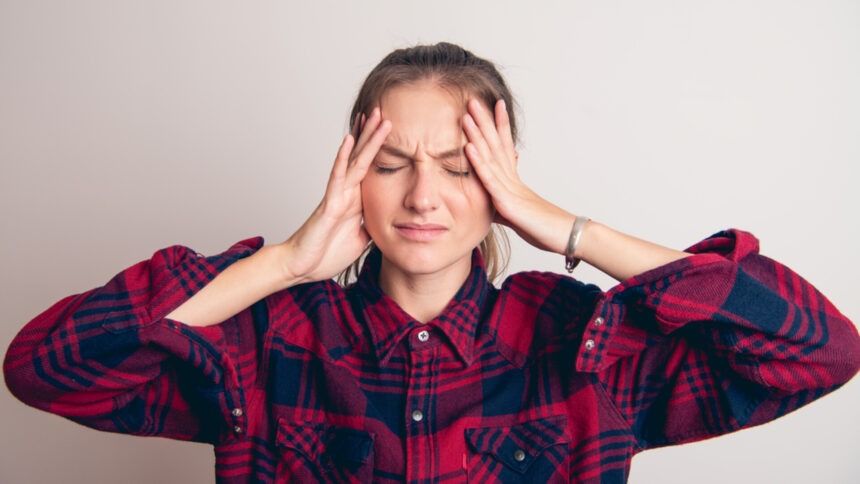 img De ce ar fi femeile mai predispuse la migrene în timpul menstruației