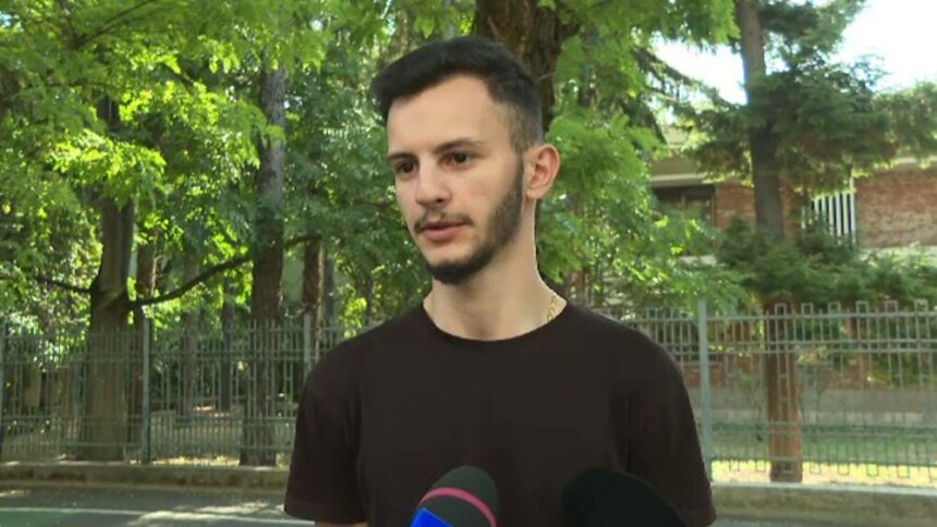 img Răspunsul sincer al unui tânăr care vrea să renunțe la BAC: „Am și planul B: Samsar auto de mașini”