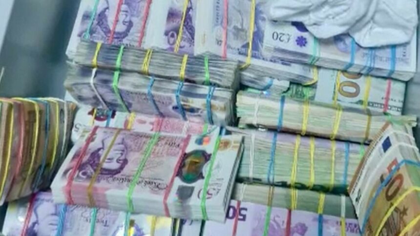 img Metoda prin care patronul unor case de amanet a ajuns să aibă sume uriașe de bani și zeci de mașini. S-a lăsat cu dosar penal