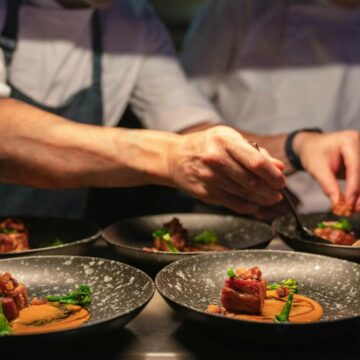 img Stafilococul auriu descoperit la bucătarul unui restaurant din Sibiu