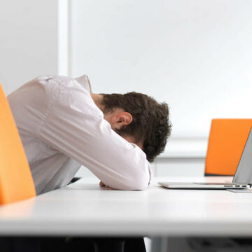 img Un bărbat dedicat, premiat de firmă, își deschide propria afacere