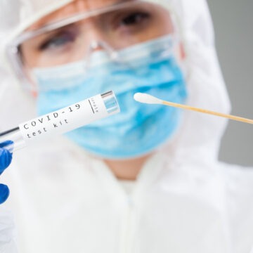 Mutația SARS-CoV-2 care permite virusului să infecteze sistemul nervos