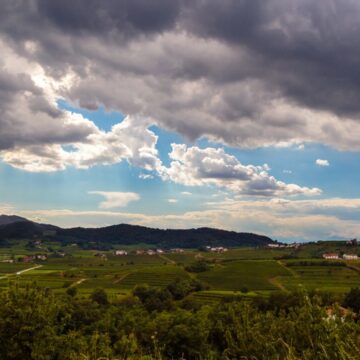 Vremea la extreme în România: ANM anunță furtuni puternice și temperaturi caniculare