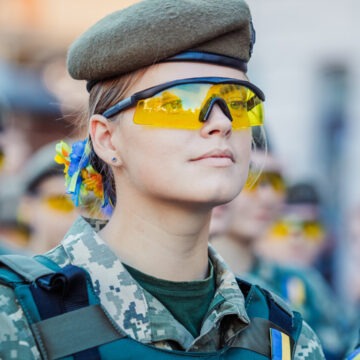 img Femeile ucrainene care protejează cerul nopții Ucrainei de dronele rusești