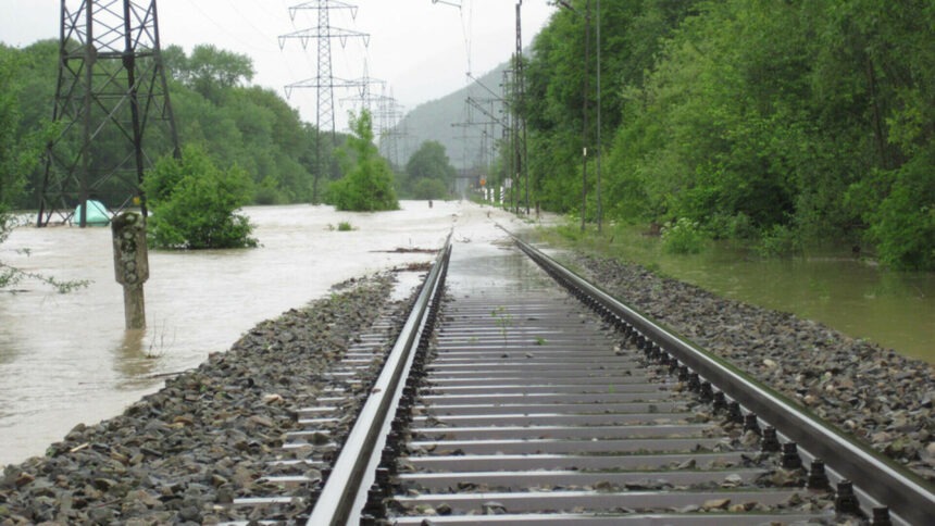 img Impactul furtunii asupra circulației feroviare pe litoral