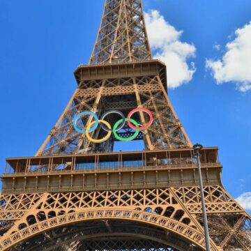 img Voluntarii de la Jocurile Olimpice de la Paris 2024 vând echipamentul primit pe internet