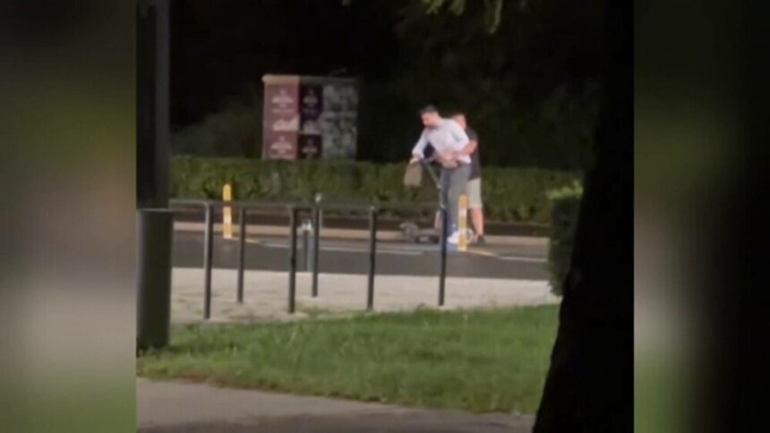 img Scandal pe o stradă din Cluj-Napoca. Un bărbat ar fi fost agresat din cauza unei trotinete electrice