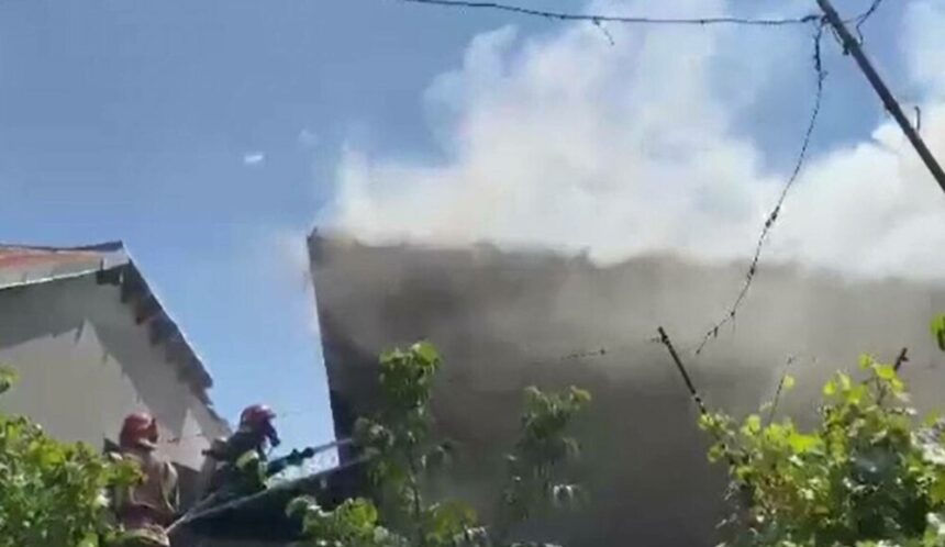 img Incendiu devastator cauzat de o priză defectă în Ploiești