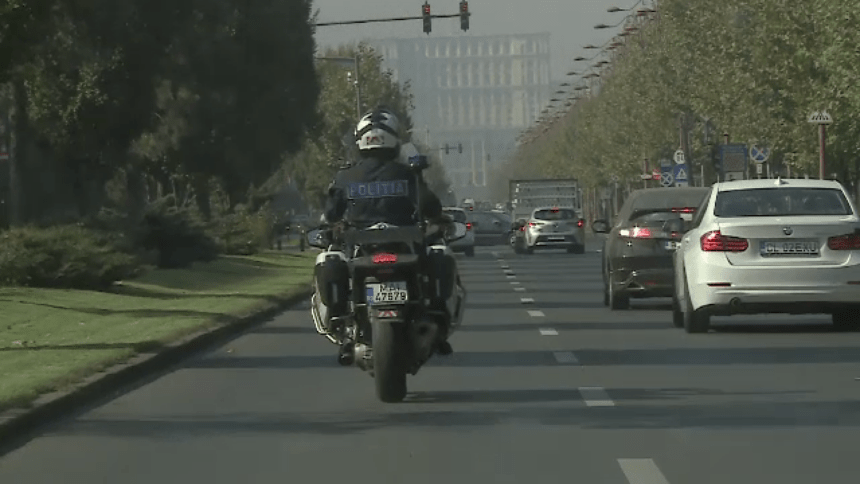 img Accident rutier: Polițist de la rutieră pe motocicletă, accidentat în Bascov