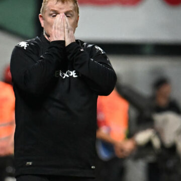 img Tragedie în familia antrenorului Neil Lennon