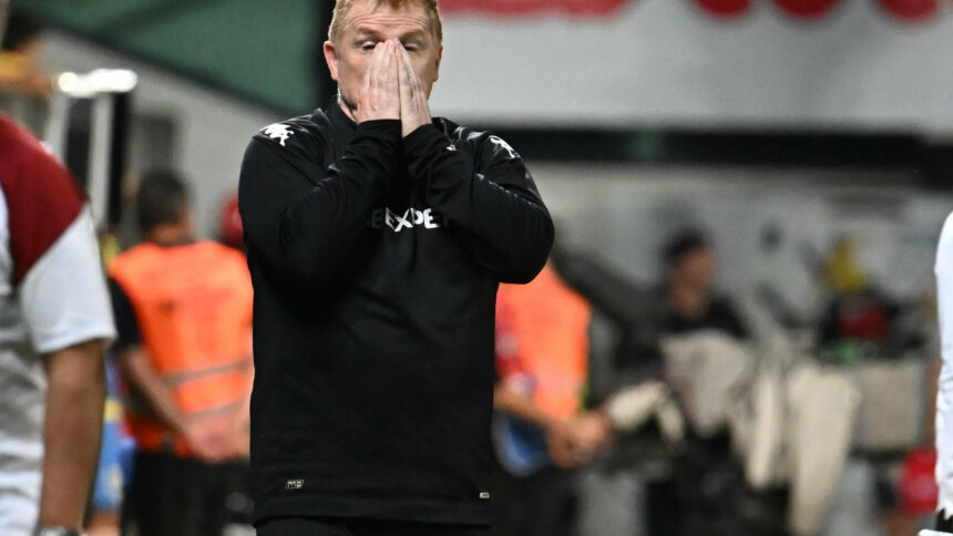img Tragedie în familia antrenorului Neil Lennon