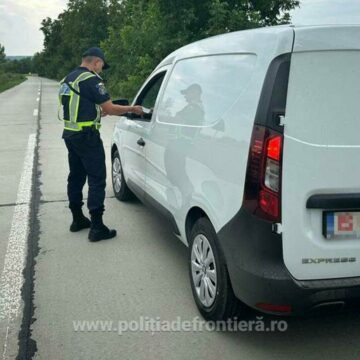 img Plimbare ilegală cu mașina: o familie cercetată penal în Iași