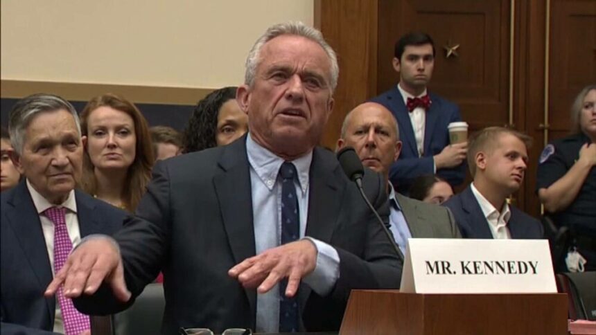 img Scandalul ursului mort din Central Park – Robert F. Kennedy recunoaște fapta