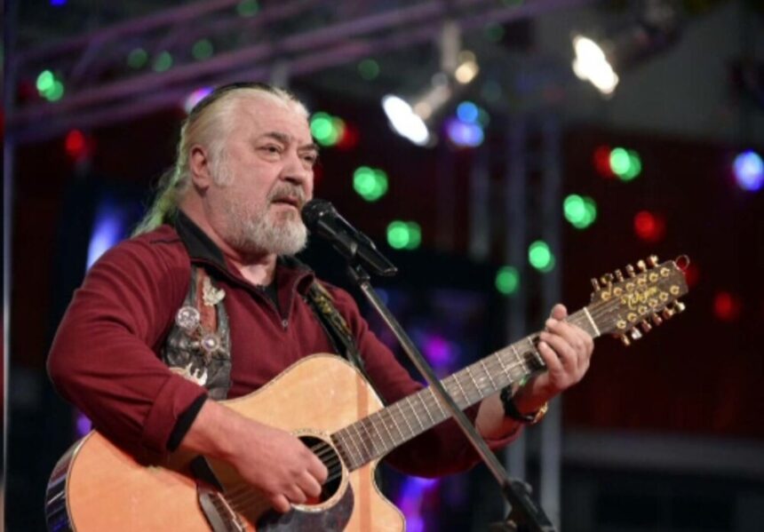 img Decizia familiei lui Nicu Covaci privind înmormântarea artistului