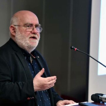 img Ancheta în cazul lui Alfred Bulai, profesorul de la SNSPA acuzat de hărțuire sexuală