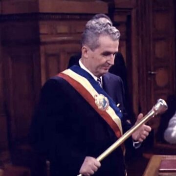img Sceptrele dispărute ale lui Nicolae Ceaușescu, care i-au atras atenția și lui Dali