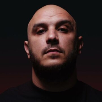 Guess Who prins cu un plic cu o substanță albă la festivalul Untold