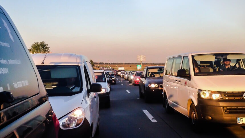 img Accident rutier cu opt mașini pe Autostrada Soarelui