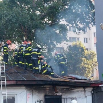 img Incendiu la o clădire din apropierea Spitalului Clinic de Urgenţă Bucureşti