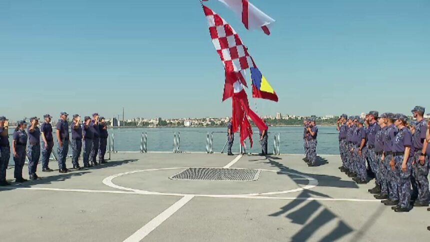 img Pregătiri pe final pentru Ziua Marinei. Așteptare pentru 170.000 de turiști pe litoral