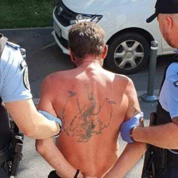 img Incidentul de la Ambasada Franței din București