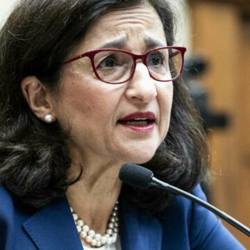 img Demisia Președintei Universității Columbia după protestele pro-palestiniene