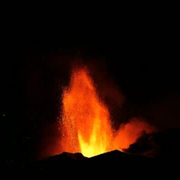 img Impactul erupției vulcanului Etna asupra aeroportului din Catania