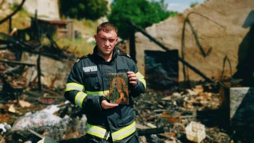 img Icoană cu Maica Domnului găsită aproape intactă într-o casă mistuită de flăcări în Bistrița-Năsăud