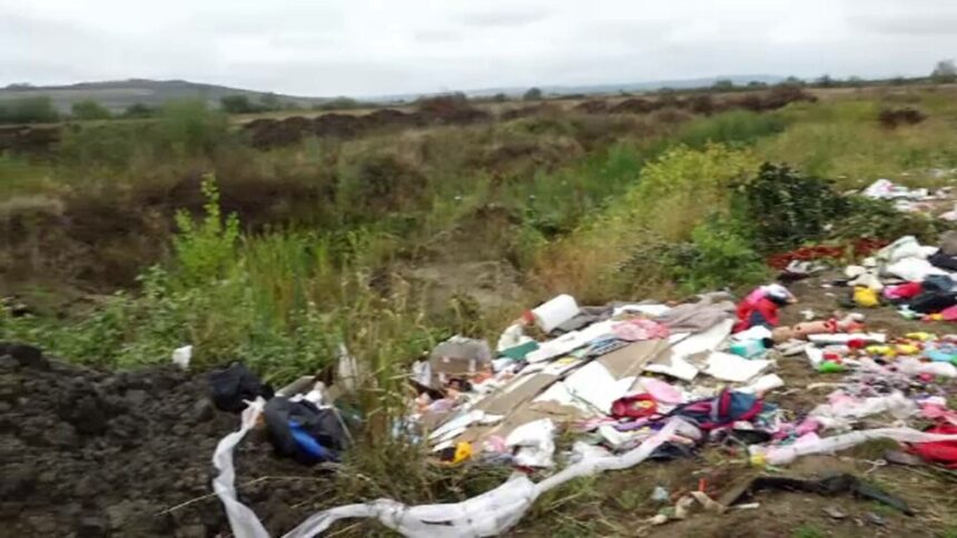 img Anchetă într-o comună din Maramureș: Primăria acuzată că a transformat o pășune în groapă de gunoi